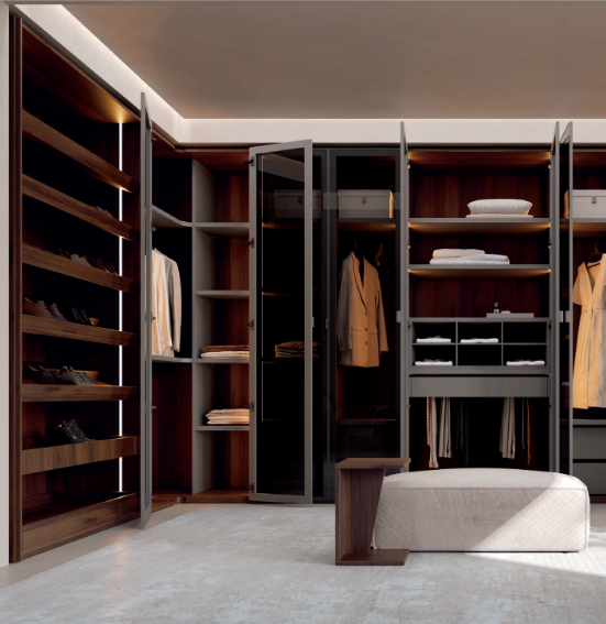 Vestidor a medida Tegar con puertas de cristal e interiores iluminados - Valencia